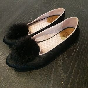 Ted Baker Iveye Satin Slipper with Faux-Fur Pom, B